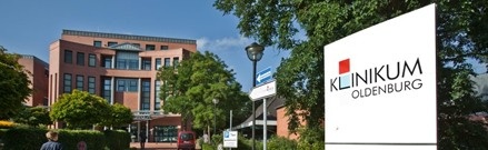 Eingangsportal des Klinikums Oldenburg