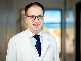 Univ.-Prof. Dr. Dr. med. Martin Maurer Univ. Prof. Dr. Dr. Martin Maurer
